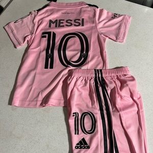 Messi Miami Kids jersey / shorts